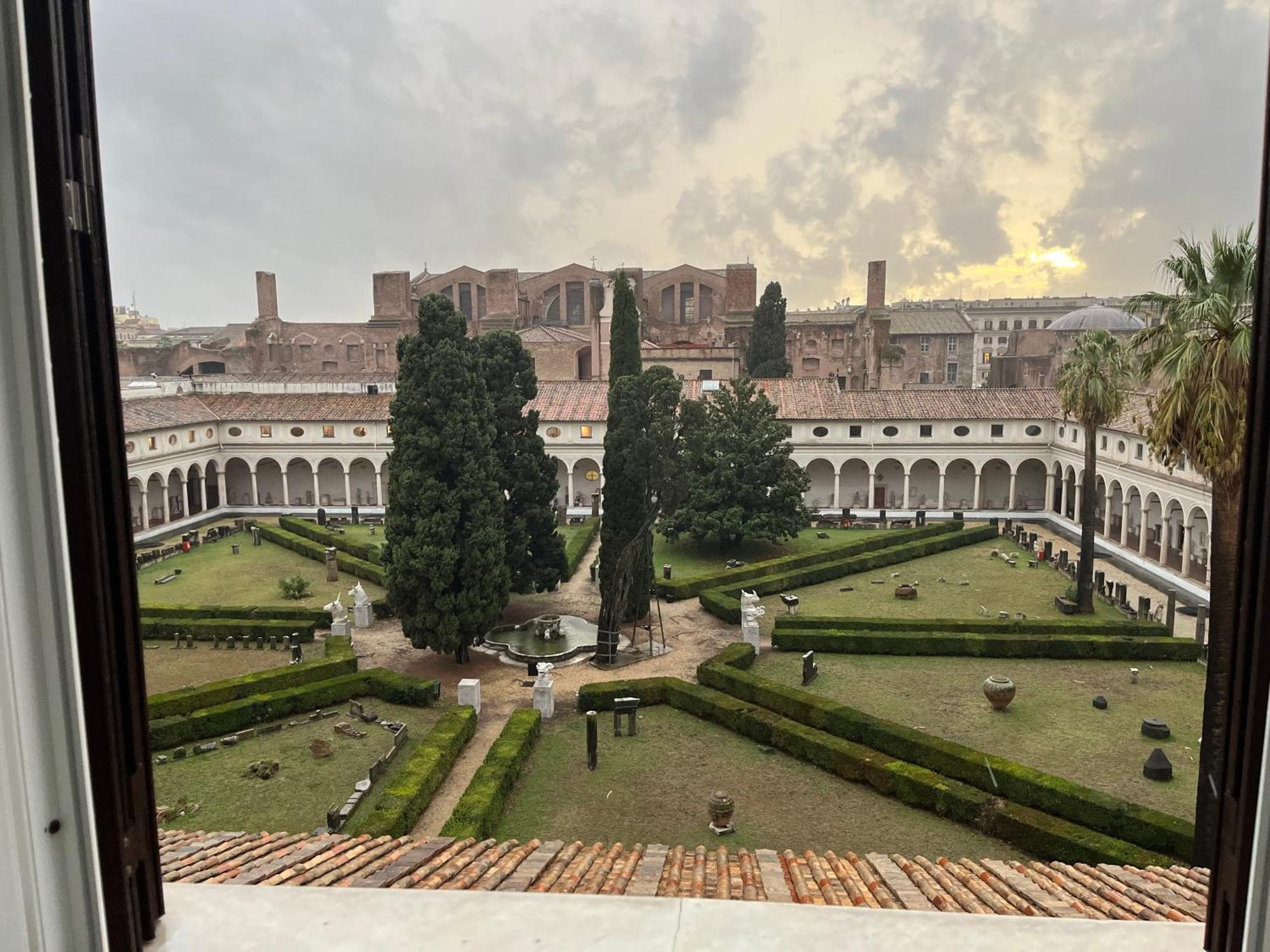 Camera X2 Con Splendida Vista Sulle Terme Di Diocleziano E Sul Chiostro Di Michelangelo Roma Dış mekan fotoğraf